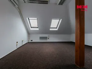 Pronájem kanceláře, Jeseník, nám. Svobody, 27 m2