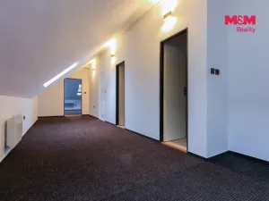 Pronájem kanceláře, Jeseník, nám. Svobody, 27 m2