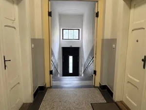 Prodej bytu 1+kk, Praha, Ohradní, 27 m2