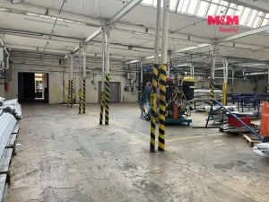 Pronájem skladu, Suchovršice, 430 m2