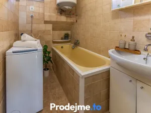 Prodej bytu 3+kk, Znojmo, Jarošova, 79 m2