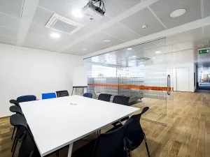 Pronájem kanceláře, Praha - Karlín, Ke Štvanici, 1080 m2