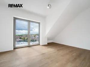 Prodej bytu 3+kk, Moravany, Květná, 108 m2