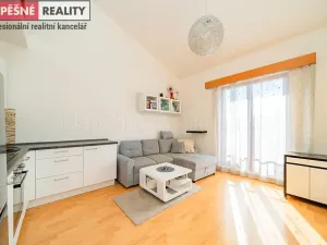 Prodej bytu 1+kk, Praha - Stodůlky, Rotavská, 42 m2