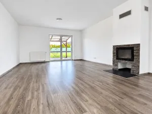 Prodej rodinného domu, Mukařov, K Památníku, 107 m2