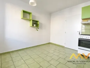 Pronájem bytu 2+1, Hradec Králové, Průmyslová, 57 m2