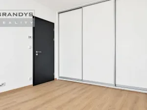 Pronájem bytu 2+kk, Praha, Mecháčková, 61 m2