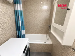 Pronájem bytu 1+1, Louny, Náměstí Benedikta Rejta, 36 m2