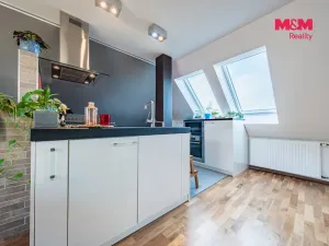 Prodej rodinného domu, Psáry - Dolní Jirčany, U Studny, 275 m2