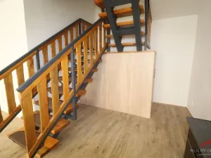 Pronájem bytu 2+1, Děčín - Děčín IV-Podmokly, Mírové nám., 79 m2