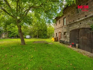 Prodej obchodního prostoru, Buštěhrad, Náměstí, 226 m2
