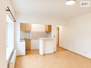 Pronájem bytu 2+kk, Praha - Radotín, Kraslická, 43 m2