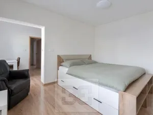 Prodej bytu 4+kk, Praha - Lochkov, 88 m2