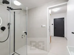 Prodej bytu 1+kk, Praha - Košíře, Starokošířská, 38 m2