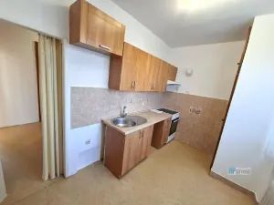 Prodej bytu 2+1, Praha - Letňany, Šumperská, 56 m2