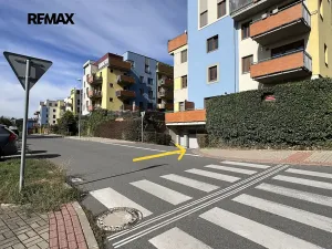 Pronájem garážového stání, Praha - Hostivař, Vladycká, 14 m2
