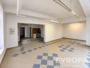 Prodej rodinného domu, Nová Paka, Kafkova, 210 m2