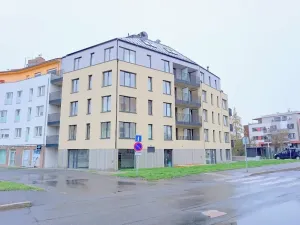 Pronájem bytu 2+kk, Praha - Suchdol, Suchdolské náměstí, 48 m2