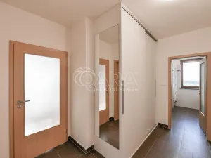 Prodej bytu 2+kk, Praha - Zličín, Lanžhotská, 61 m2