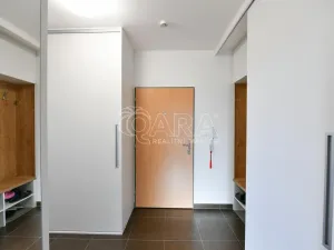 Prodej bytu 2+kk, Praha - Zličín, Lanžhotská, 61 m2