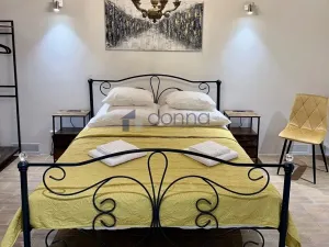 Pronájem bytu 1+kk, Praha, Mozartova, 94 m2