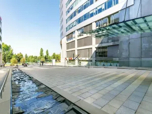 Pronájem kanceláře, Praha - Nusle, Na hřebenech II, 1282 m2