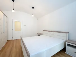 Pronájem bytu 2+kk, Praha - Žižkov, Milíčova, 50 m2