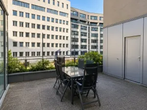 Pronájem kanceláře, Praha, Lomnického, 45 m2