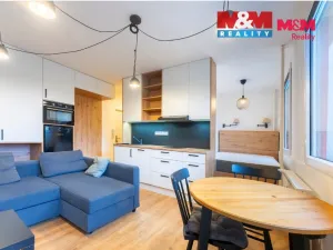 Pronájem bytu 1+kk, Kladno - Kročehlavy, Italská, 33 m2