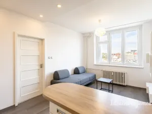 Pronájem bytu 2+kk, Praha - Libeň, Zenklova, 49 m2
