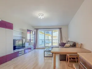 Pronájem bytu 2+kk, Praha - Vysočany, Na Harfě, 57 m2