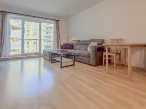Pronájem bytu 2+kk, Praha - Vysočany, Na Harfě, 57 m2