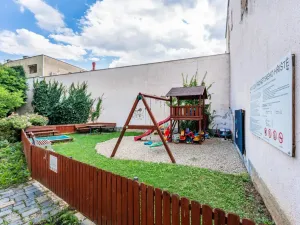 Pronájem bytu 2+kk, Praha - Vysočany, Na Harfě, 57 m2