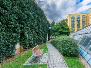 Pronájem bytu 2+kk, Praha - Vysočany, Na Harfě, 57 m2