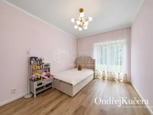 Prodej rodinného domu, Jeviněves, 200 m2