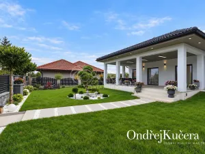 Prodej rodinného domu, Jeviněves, 200 m2