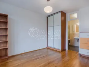 Pronájem bytu 1+kk, Dolní Břežany, U Náměstí, 57 m2