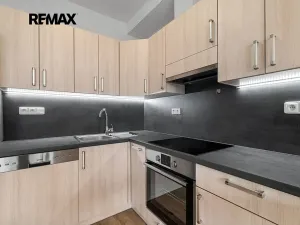 Pronájem bytu 2+kk, Plzeň, K Lutové, 55 m2