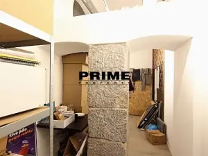 Pronájem obchodního prostoru, Praha - Nové Město, Lazarská, 50 m2