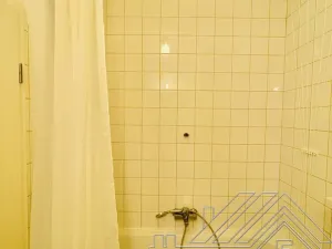 Pronájem bytu 1+kk, Praha - Vysočany, Poděbradská, 23 m2