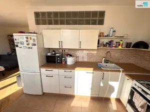 Pronájem bytu 2+kk, Praha - Hloubětín, Mochovská, 55 m2