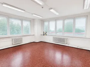 Pronájem komerční nemovitosti, Praha - Chodov, Roztylská, 450 m2