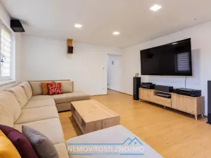Prodej rodinného domu, Chvalovice, 220 m2
