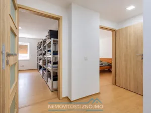Prodej rodinného domu, Chvalovice, 220 m2