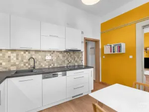 Prodej bytu 3+1, Hradec Králové, Škroupova, 80 m2