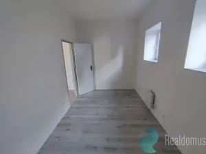 Pronájem bytu 2+kk, Kaplice, Omlenická, 45 m2