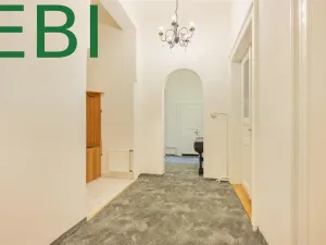 Prodej bytu 3+1, Praha, Římská, 121 m2