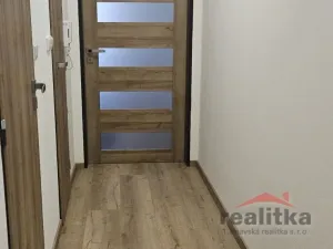 Pronájem bytu 1+1, Opava, U Střelnice, 36 m2