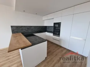 Pronájem bytu 2+kk, Opava - Kateřinky, Zeyerova, 48 m2