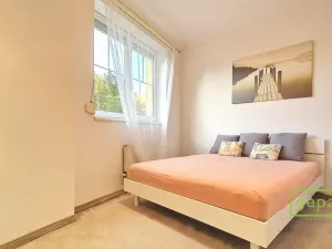 Pronájem bytu 2+kk, Praha - Libeň, Společná, 46 m2